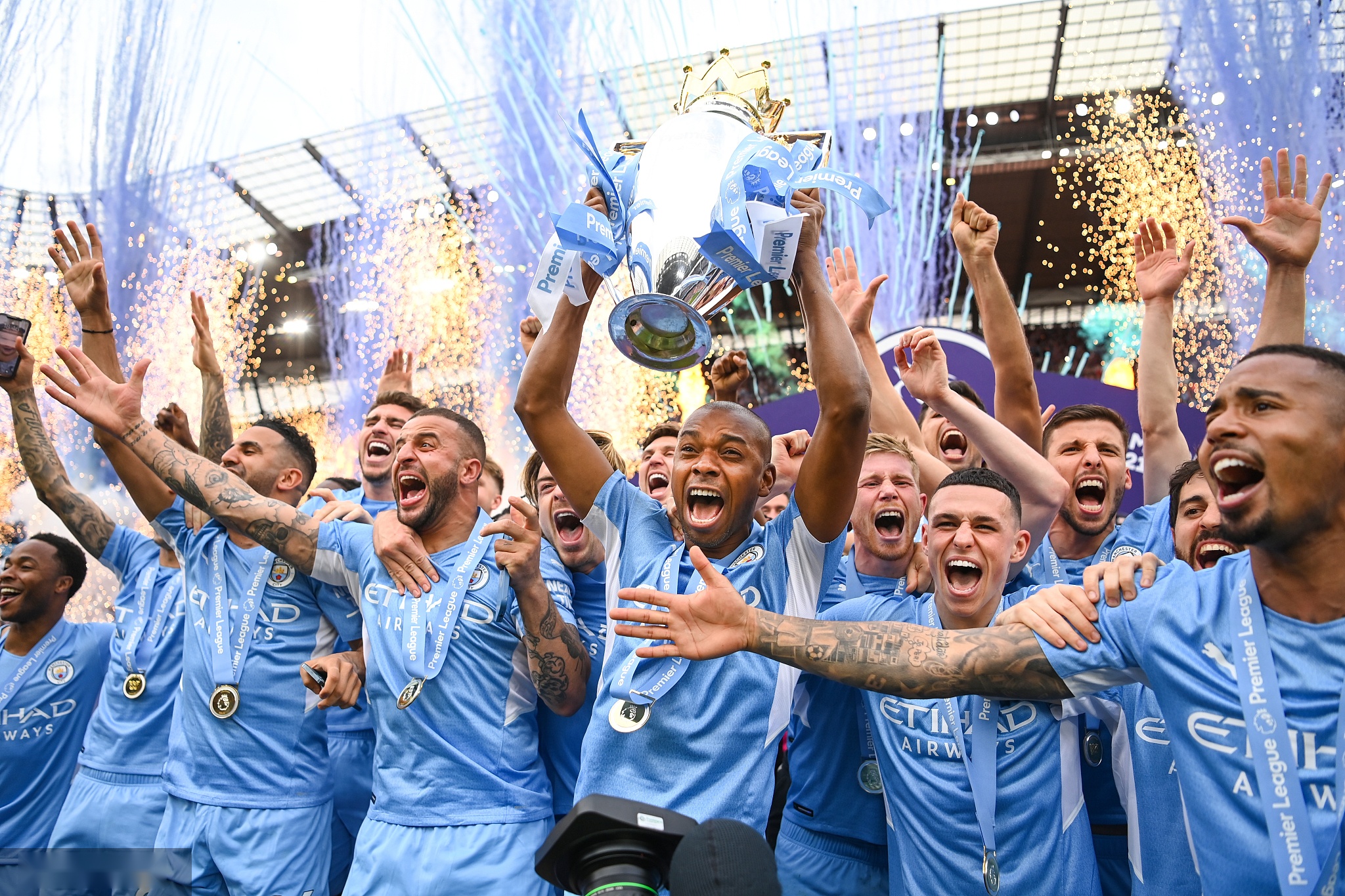 也让观众在 也让观众在