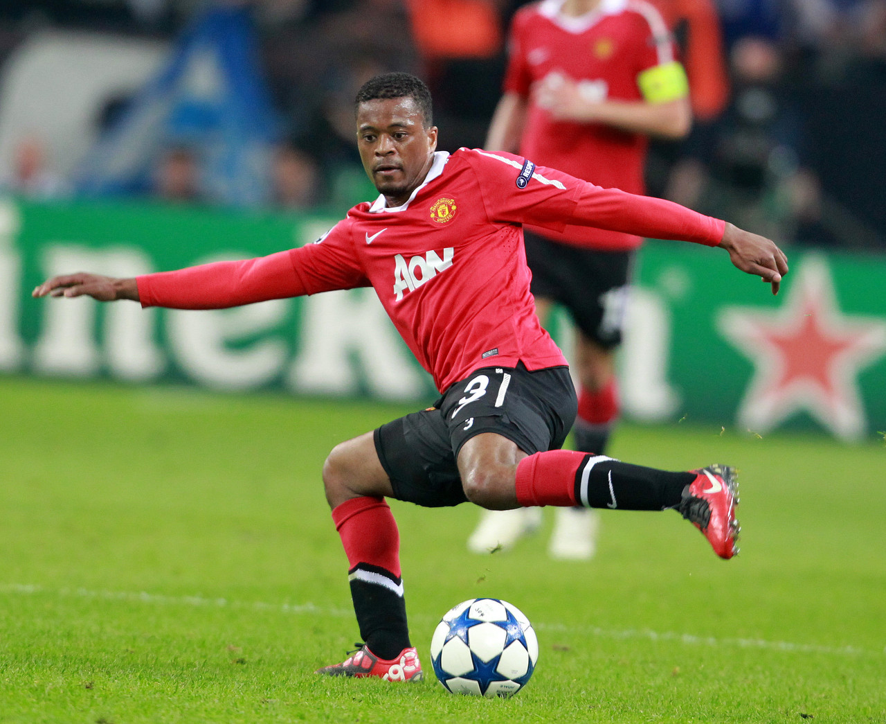 亦或是身披 亦或是身披